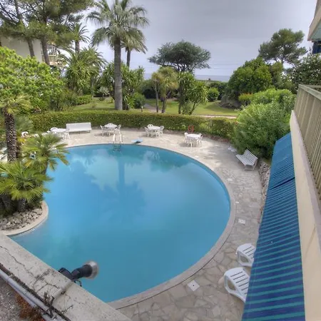 Eden Park 3 Pieces 4 Etoiles 100m Des Plages Piscines Parking Lägenhet *